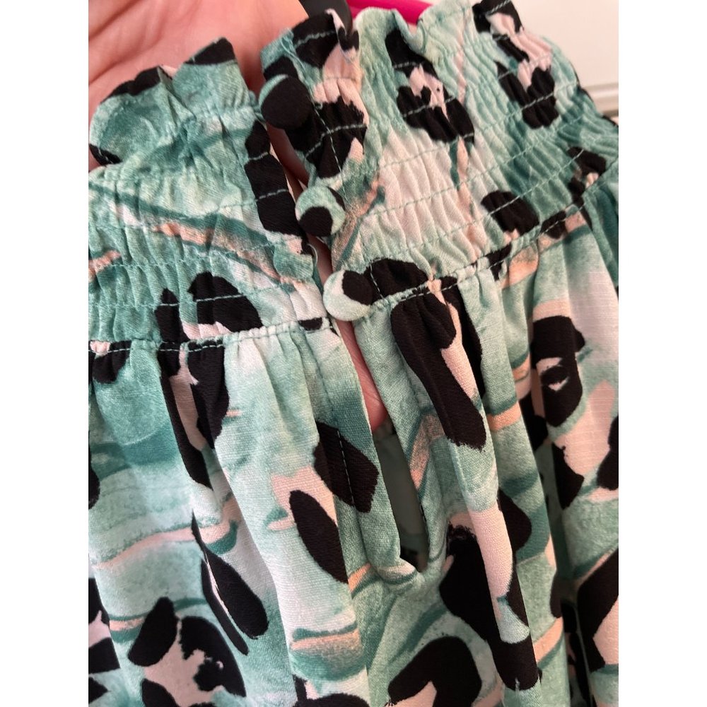 Nine West Leopard Print Mock Neck Blouse Green Elastic Frills Shirred Top Size L - Picture 7 of 10